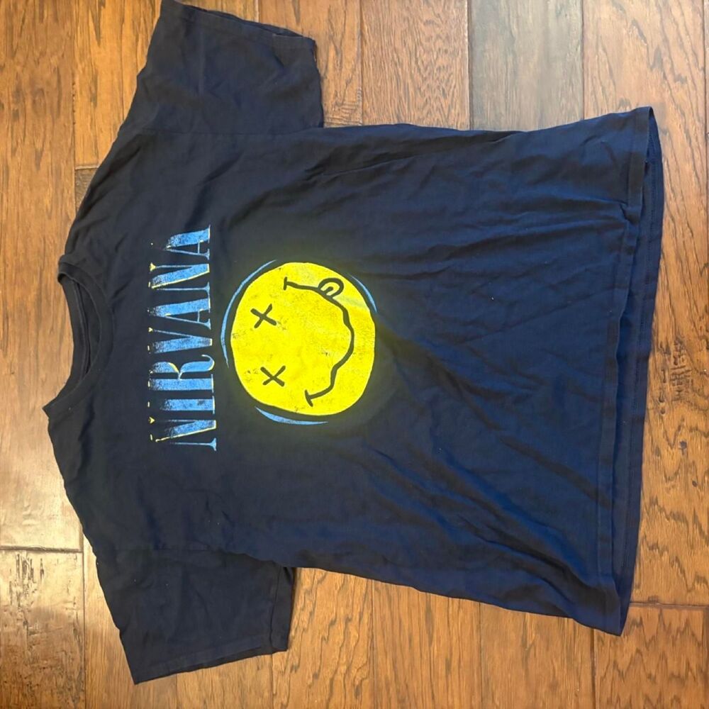 Men's Black and Navy T-shirt